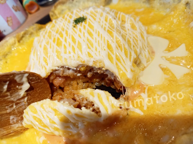 森カフェコダマ 麦わら帽子のオムライス